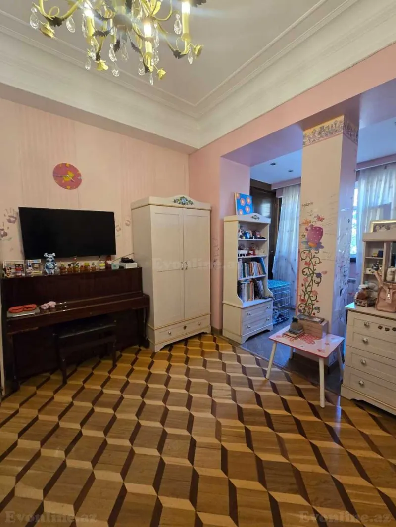 Satılır 4 otaqlı Mənzil Köhnə tikili 103 m² Sahil m. - şəkil 11