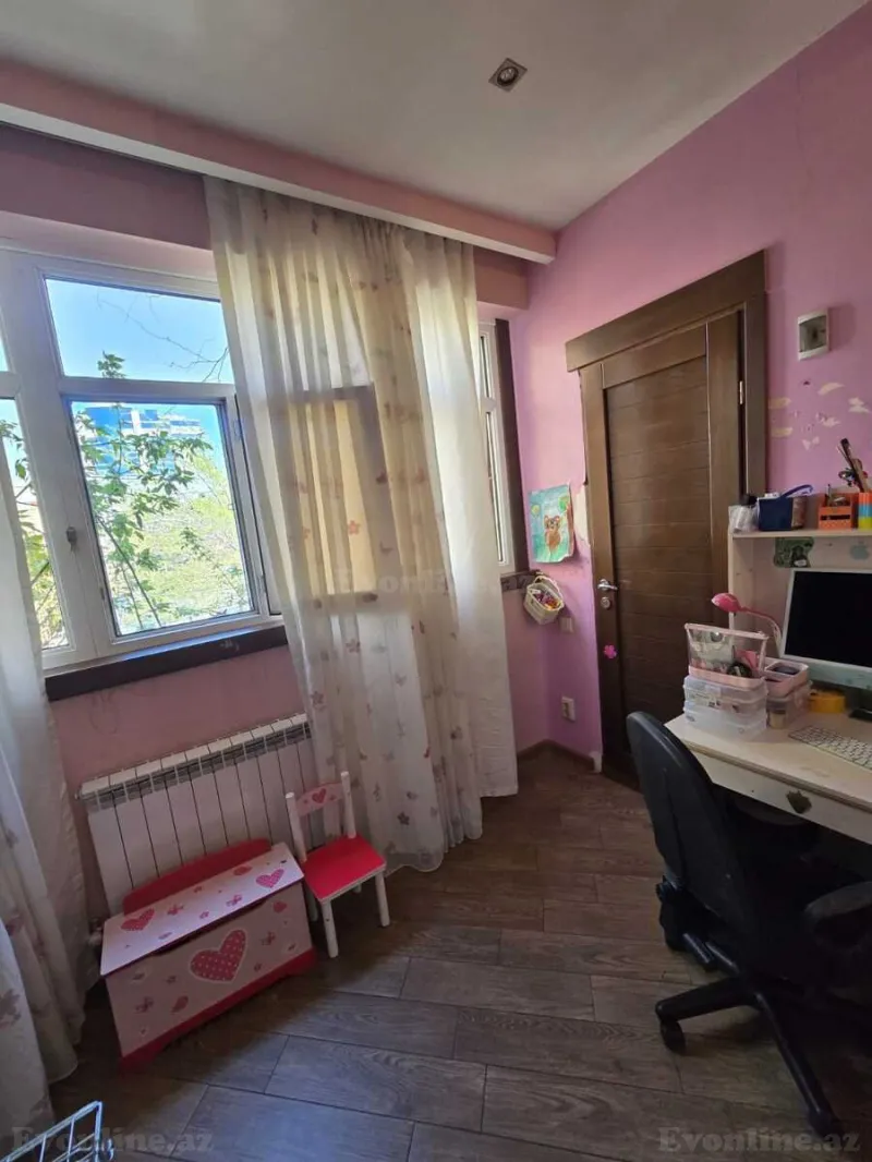 Satılır 4 otaqlı Mənzil Köhnə tikili 103 m² Sahil m. - şəkil 15