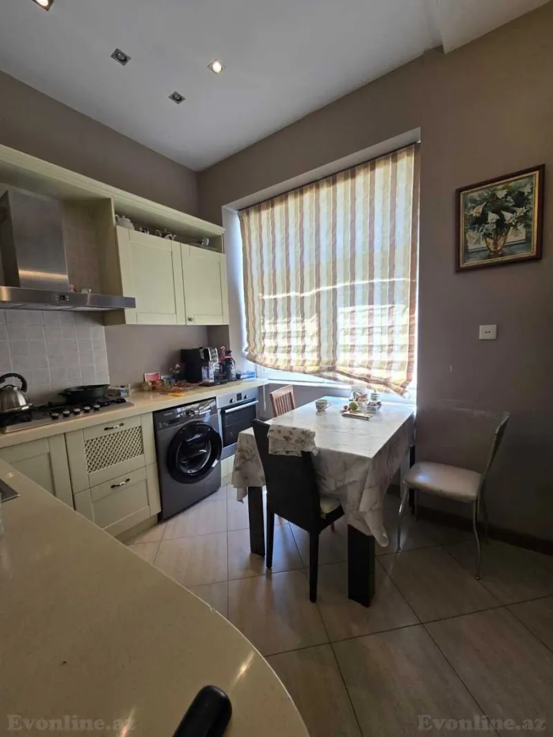 Satılır 4 otaqlı Mənzil Köhnə tikili 103 m² Sahil m. - şəkil 17