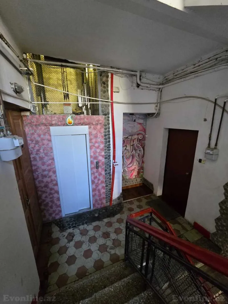 Satılır 4 otaqlı Mənzil Köhnə tikili 103 m² Sahil m. - şəkil 20