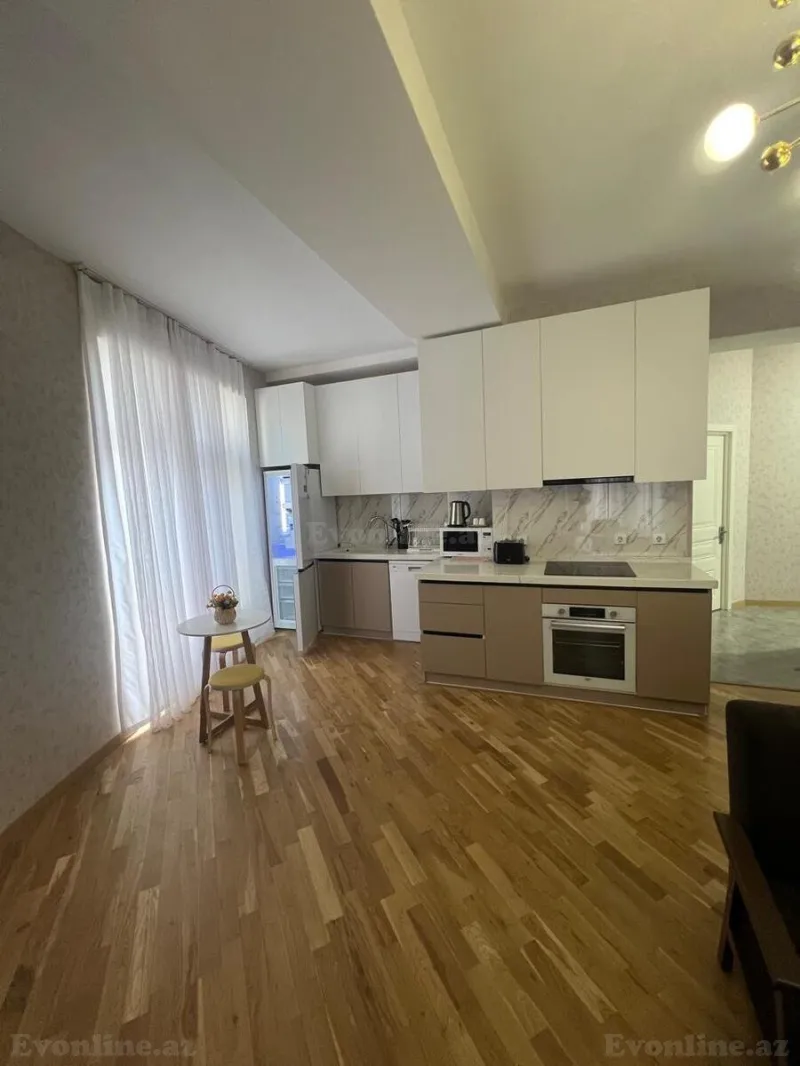 Kirayə verilir 2 otaqlı Mənzil Yeni tikili 70 m² 28 May m. - şəkil 2
