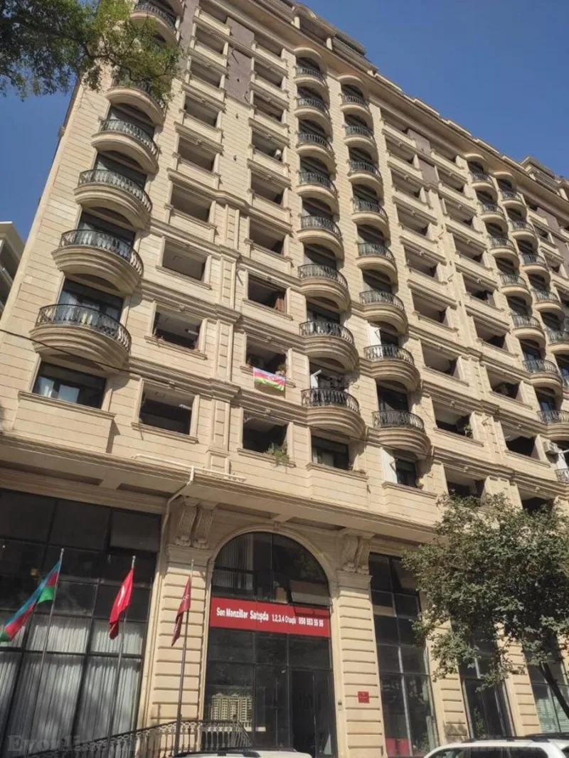 1 otaqlı Mənzil 50 m² İçərişəhər m. Kirayə verilir