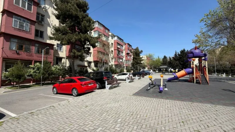 2 otaqlı Mənzil 55 m² Xalqlar Dostluğu m. Satılır