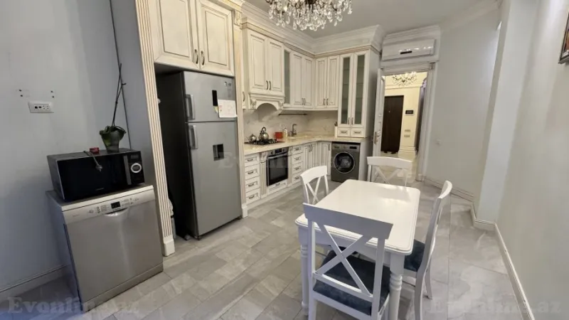 Kirayə verilir 4 otaqlı Mənzil Yeni tikili 210 m² Nizami m. - şəkil 20