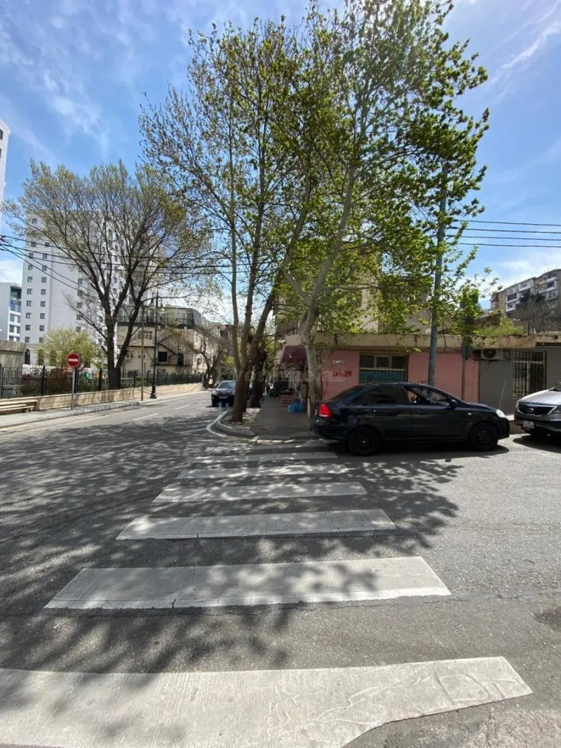 Kirayə verilir Obyekt 60 m² Səbail r. - şəkil 2