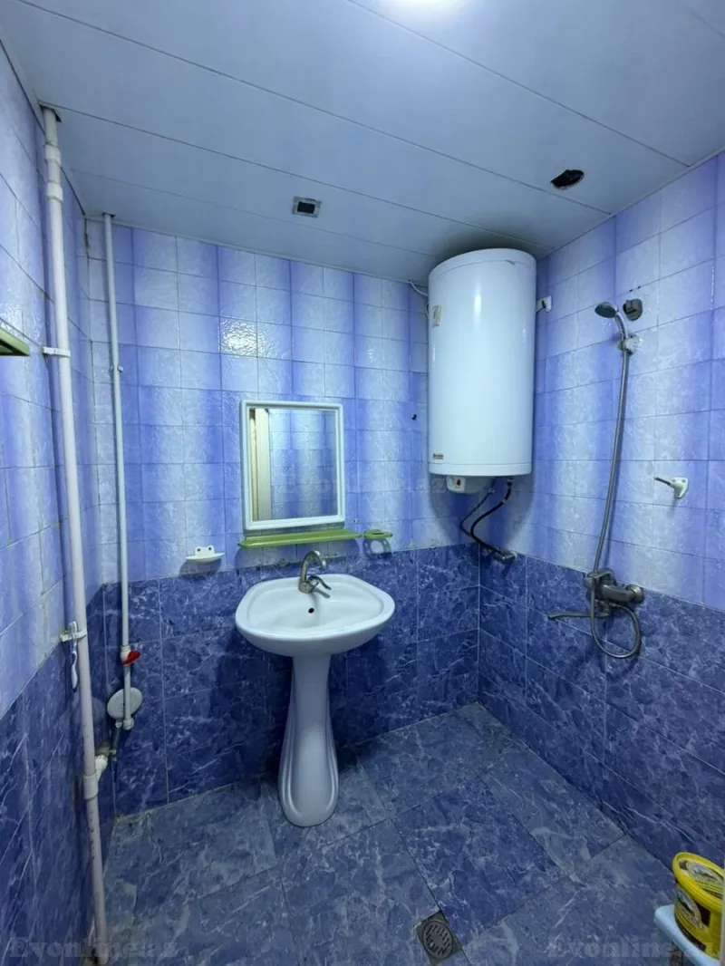 Satılır 2 otaqlı Mənzil Köhnə tikili 65 m² Xalqlar Dostluğu m. - şəkil 15