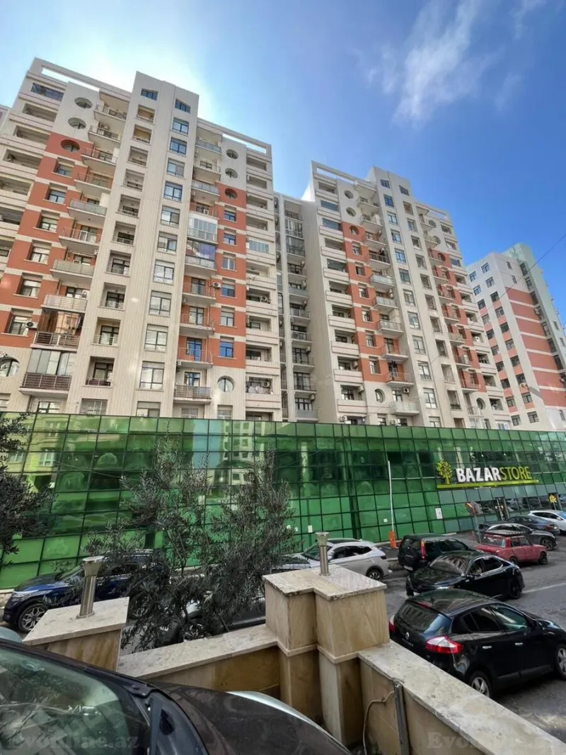 2 otaqlı Mənzil 51 m² 8 Noyabr m. Satılır