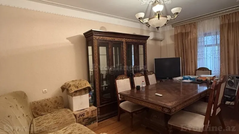 4 otaqlı Mənzil 100 m² Suraxanı r. Satılır