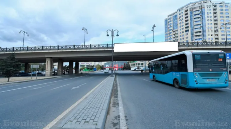 Satılır 2 otaqlı Mənzil Köhnə tikili 55 m² Xalqlar Dostluğu m. - şəkil 2