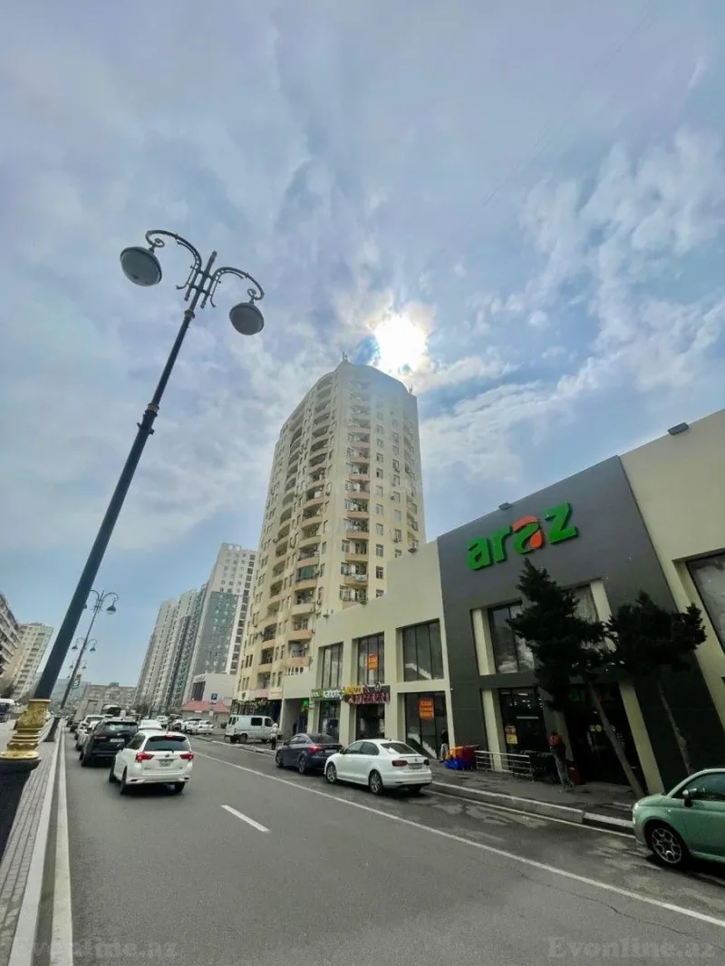 2 otaqlı Mənzil 70 m² Həzi Aslanov m. Satılır