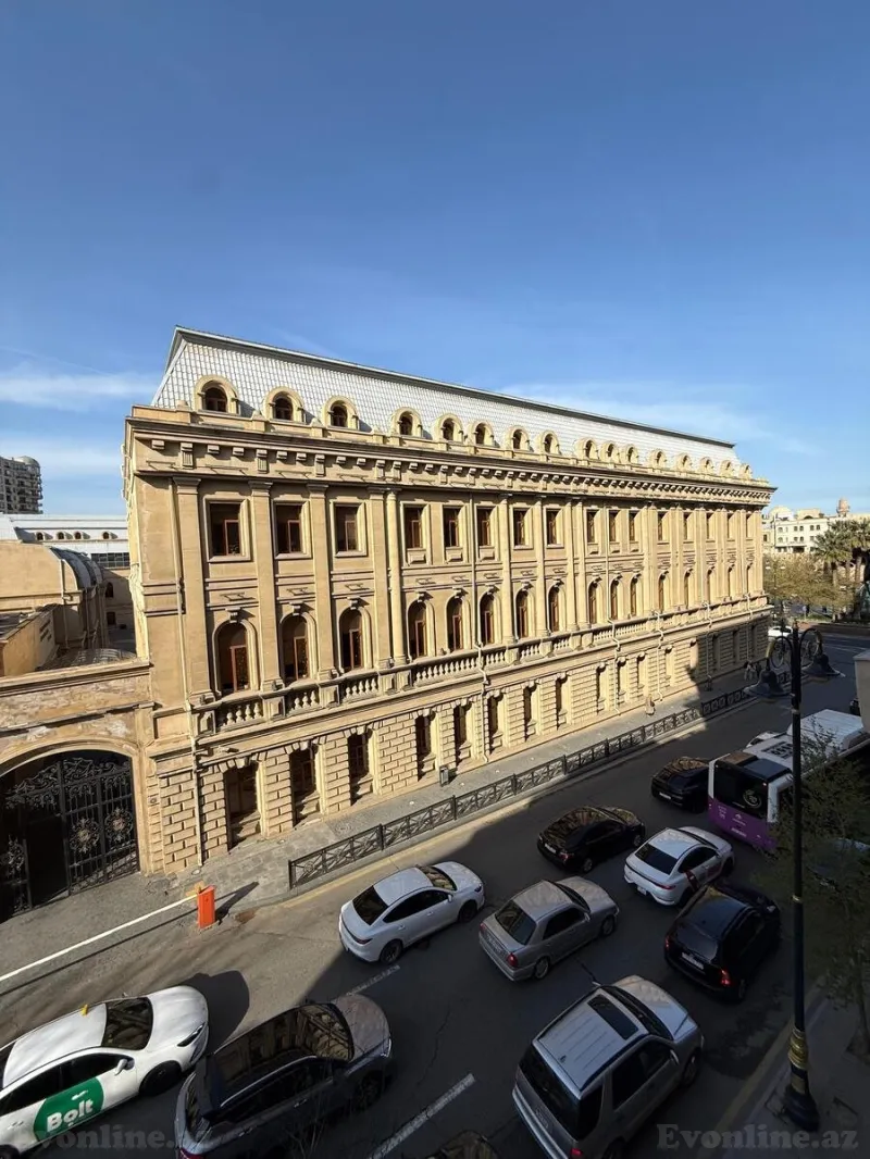 Satılır 10 otaqlı Mənzil Yeni tikili 360 m² Bayıl - şəkil 9