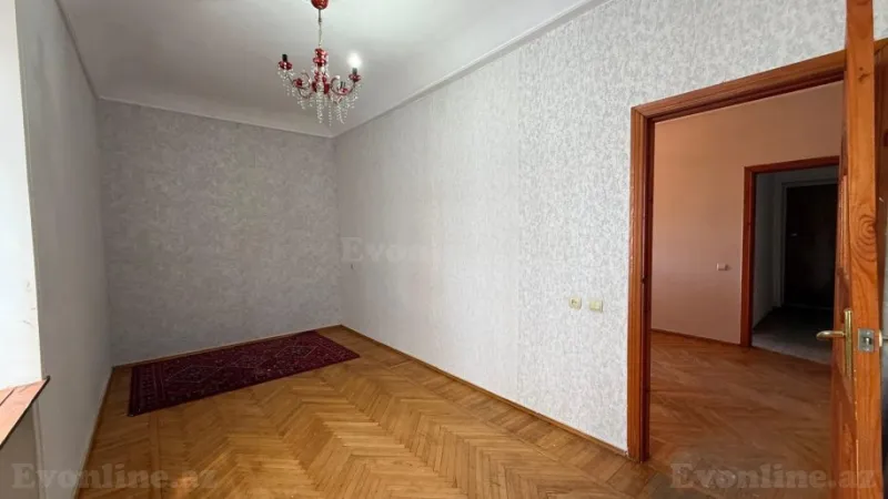 Satılır 2 otaqlı Mənzil Köhnə tikili 55 m² Yasamal - şəkil 4