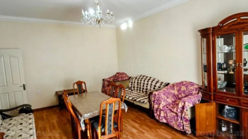 Satılır 4 otaqlı Mənzil Köhnə tikili 100 m² Nərimanov r. - şəkil 2