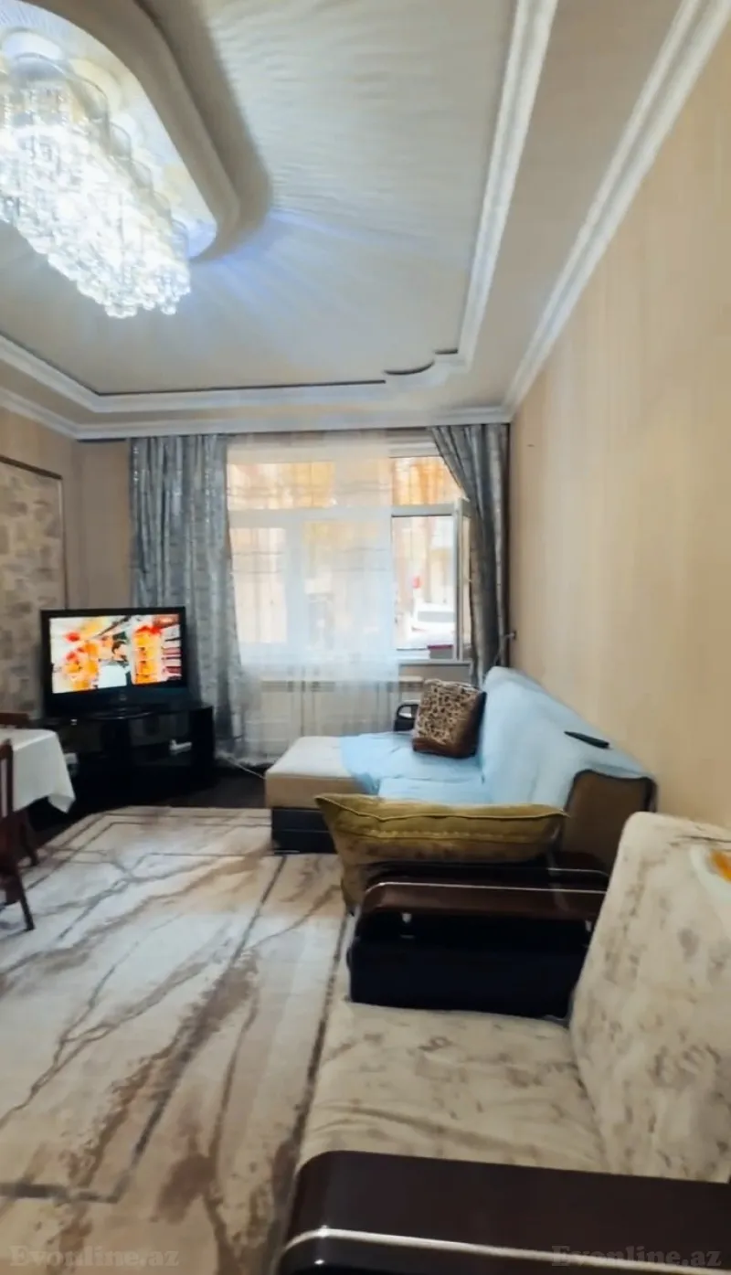 2 otaqlı Mənzil 50 m² 4-cü mikrorayon Satılır
