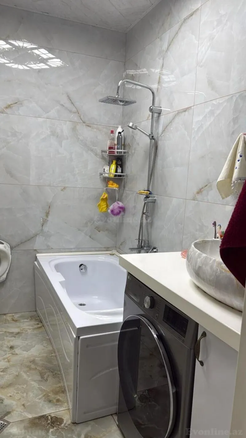 Satılır 3 otaqlı Mənzil Yeni tikili 90 m² Memar Əcəmi m. - şəkil 13