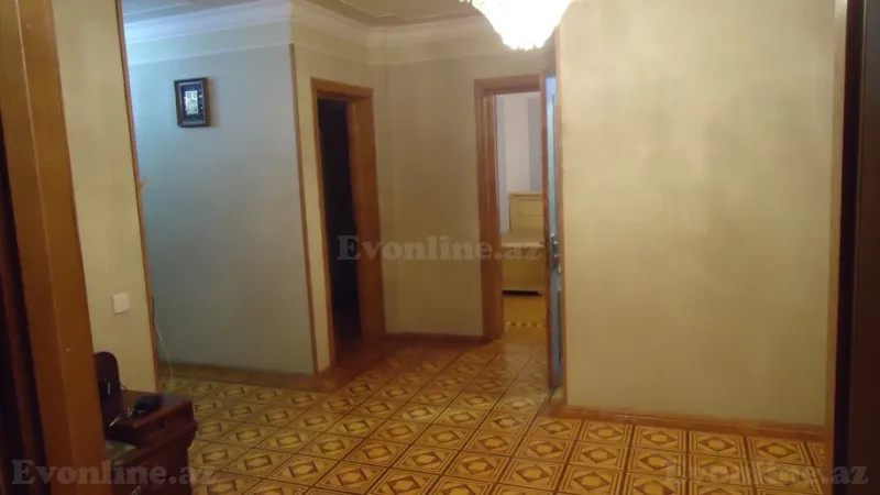 Kirayə verilir 6 otaqlı Mənzil Köhnə tikili 258 m² Xətai m. - şəkil 7
