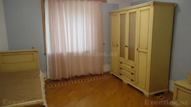 Kirayə verilir 6 otaqlı Mənzil Köhnə tikili 258 m² Xətai m. - şəkil 9