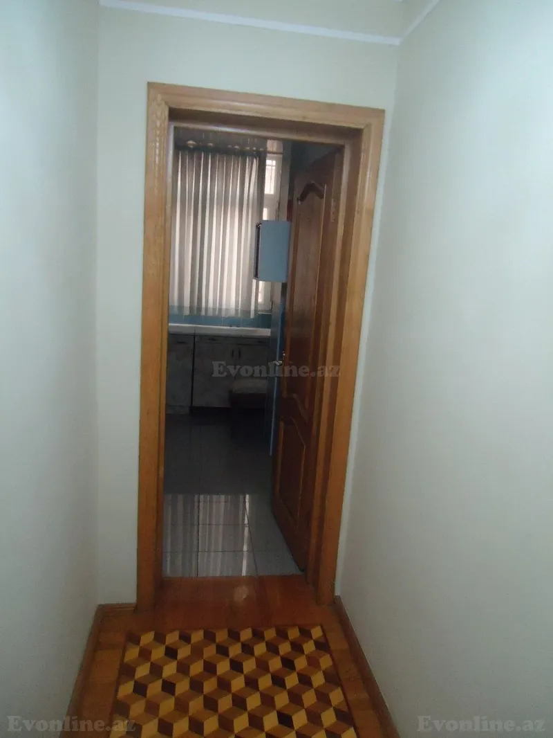 Kirayə verilir 6 otaqlı Mənzil Köhnə tikili 258 m² Xətai m. - şəkil 10