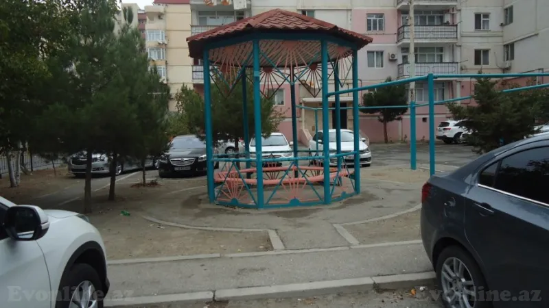 Kirayə verilir 6 otaqlı Mənzil Köhnə tikili 258 m² Xətai m. - şəkil 20