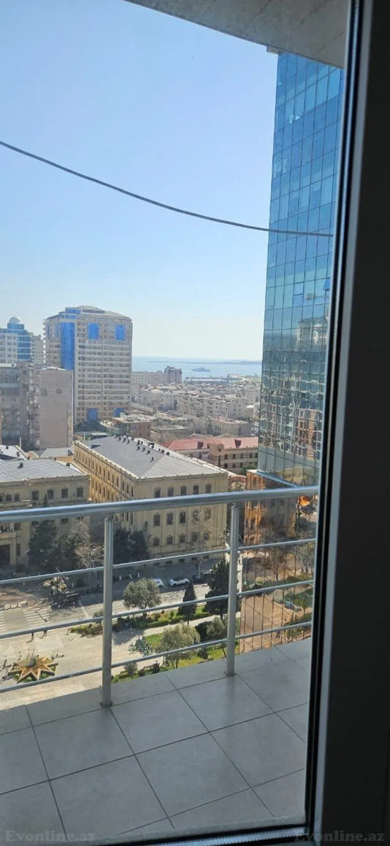 Kirayə verilir 4 otaqlı Mənzil Yeni tikili 180 m² Xətai m. - şəkil 14