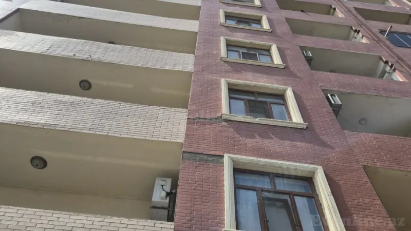 3 otaqlı Mənzil 120 m² 1-ci mikrorayon Satılır