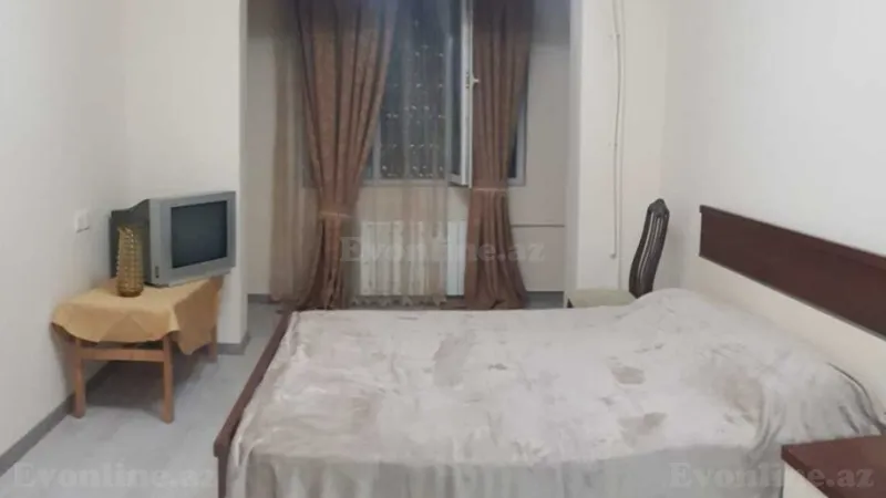 Satılır 2 otaqlı Mənzil Köhnə tikili 65 m² Xətai r. - şəkil 2