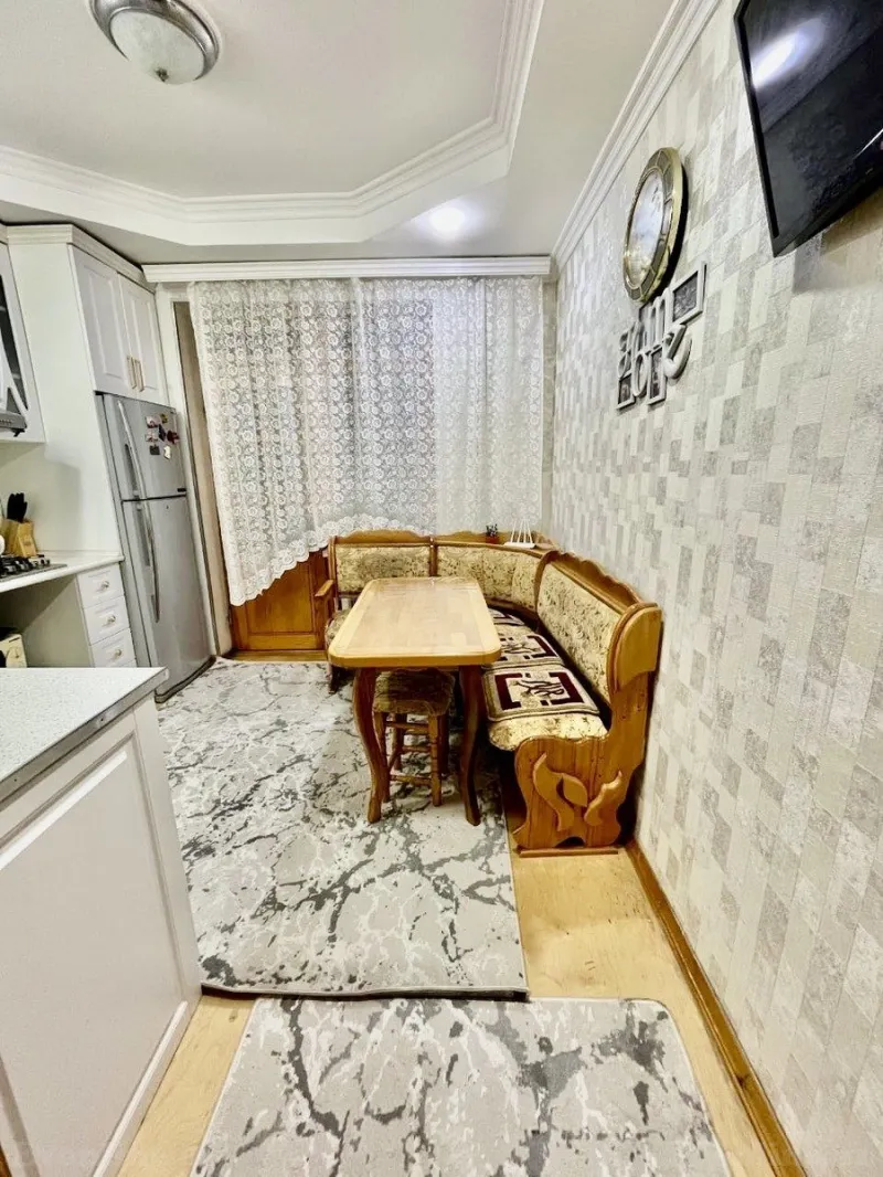 Satılır 5 otaqlı Mənzil Köhnə tikili 120 m² Xalqlar Dostluğu m. - şəkil 8