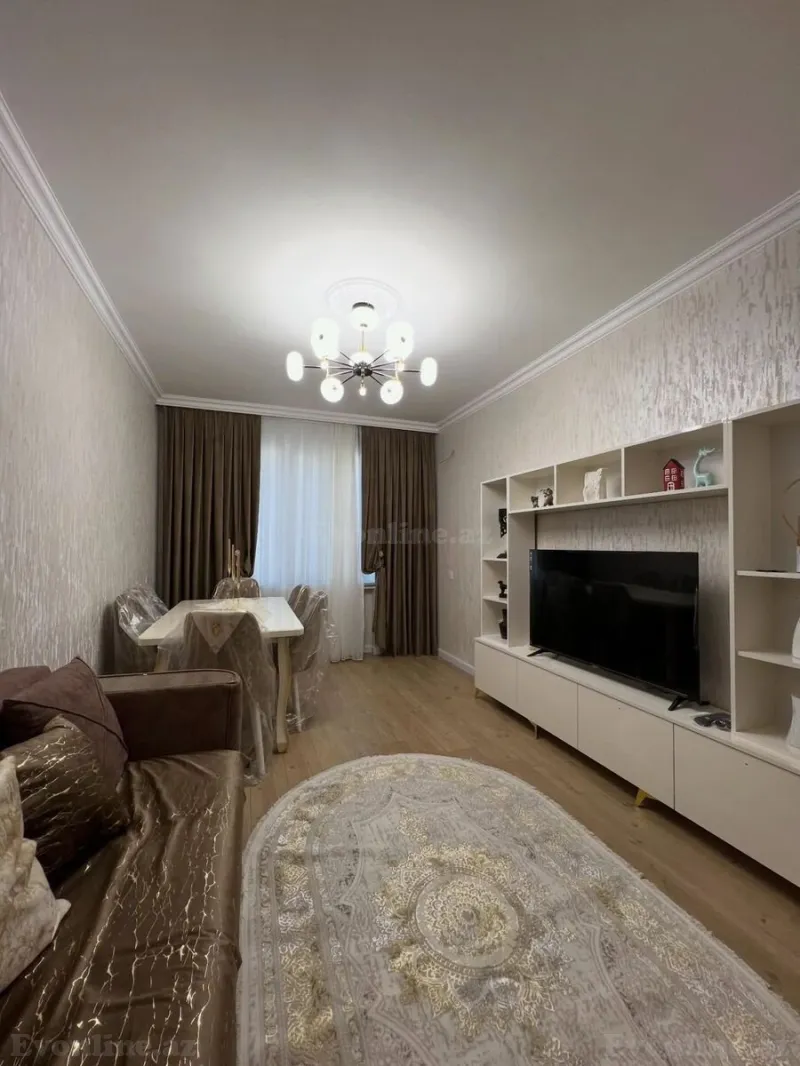 Satılır 2 otaqlı Mənzil Köhnə tikili 67 m² Xalqlar Dostluğu m. - şəkil 2