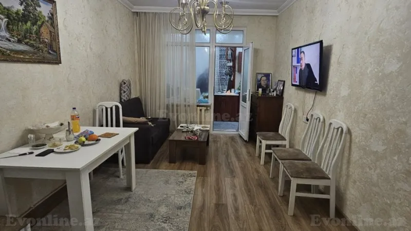 Satılır 2 otaqlı Mənzil Köhnə tikili 52 m² 7-ci mikrorayon - şəkil 2