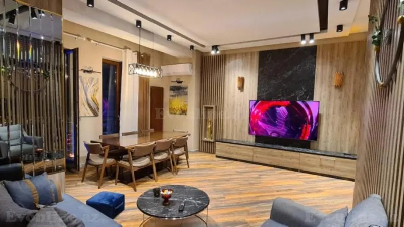 Kirayə verilir 5 otaqlı Mənzil Yeni tikili 246 m² Sahil m.