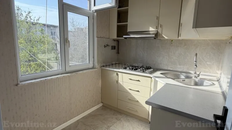 Satılır 2 otaqlı Mənzil Köhnə tikili 55 m² 3-cü mikrorayon - şəkil 3