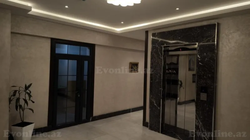 Satılır 3 otaqlı Mənzil Yeni tikili 168 m² 28 May m. - şəkil 3
