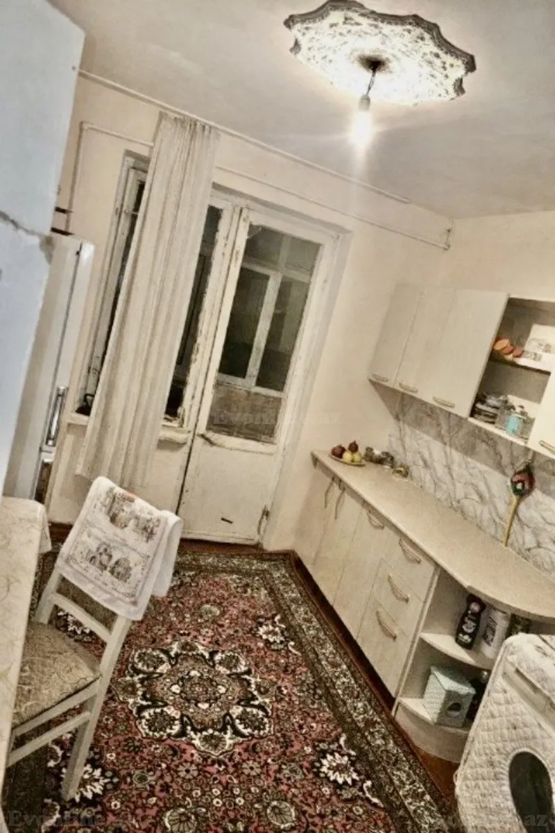 Satılır 2 otaqlı Mənzil Köhnə tikili 60 m² Xalqlar Dostluğu m. - şəkil 7