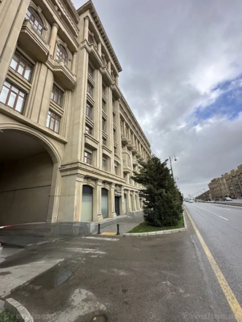 Kirayə verilir 2 otaqlı Mənzil Köhnə tikili 75 m² Nəriman Nərimanov m. - şəkil 3