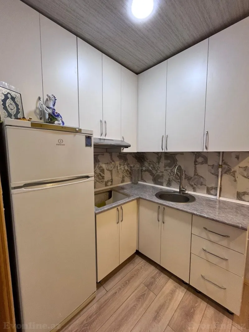 Satılır 3 otaqlı Mənzil Köhnə tikili 65 m² Əhmədli m. - şəkil 3