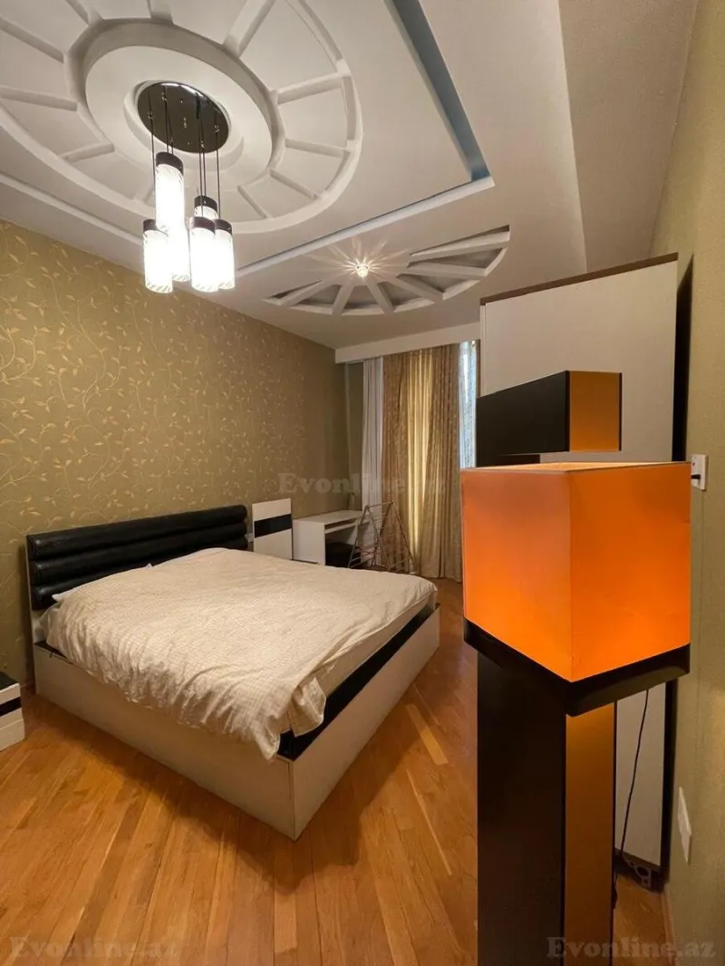 Kirayə verilir 3 otaqlı Mənzil Yeni tikili 150 m² 28 May m. - şəkil 14