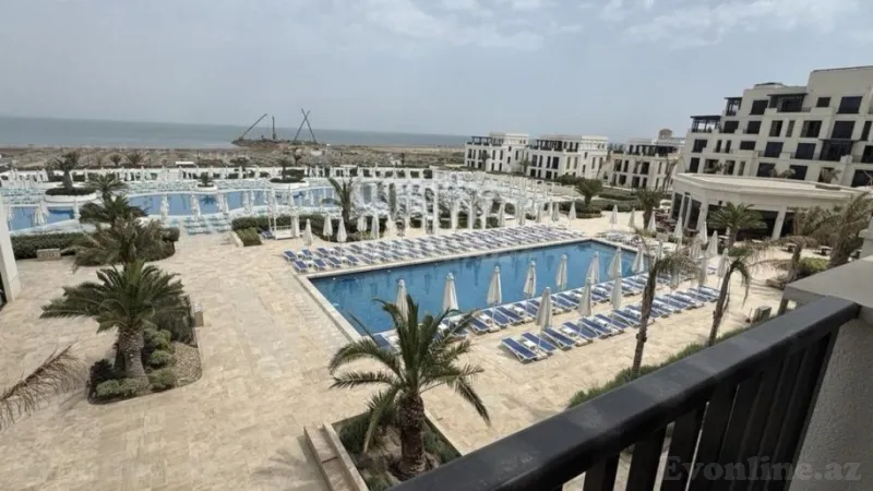 3 otaqlı Mənzil 150 m² Xəzər r. Kirayə verilir