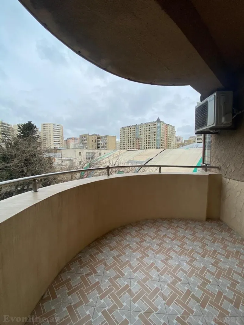 Satılır 3 otaqlı Mənzil Yeni tikili 155 m² Elmlər Akademiyası m. - şəkil 9