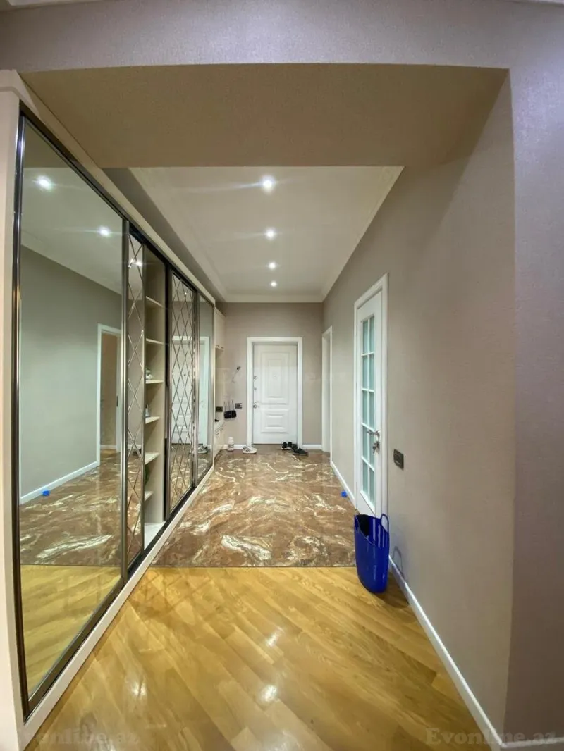 Satılır 3 otaqlı Mənzil Yeni tikili 155 m² Elmlər Akademiyası m. - şəkil 16