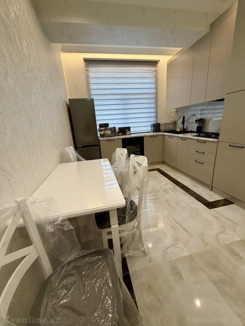 Kirayə verilir 2 otaqlı Mənzil Yeni tikili 85 m² 28 May m. - şəkil 12