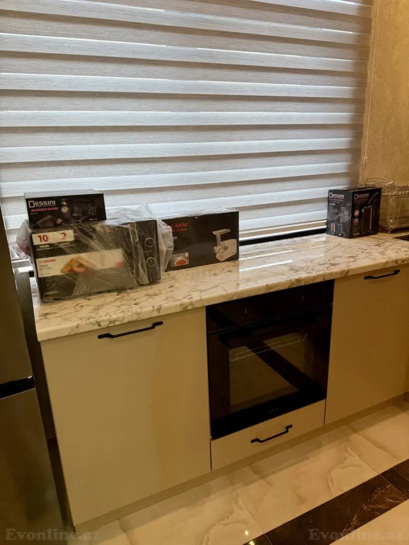 Kirayə verilir 2 otaqlı Mənzil Yeni tikili 85 m² 28 May m. - şəkil 15