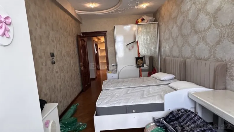 Satılır 3 otaqlı Mənzil Yeni tikili 145 m² 8-ci mikrorayon - şəkil 9