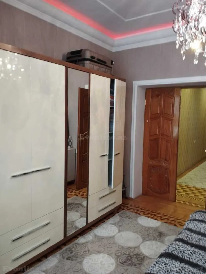 Kirayə verilir 3 otaqlı Mənzil Köhnə tikili 112 m² Yasamal - şəkil 4