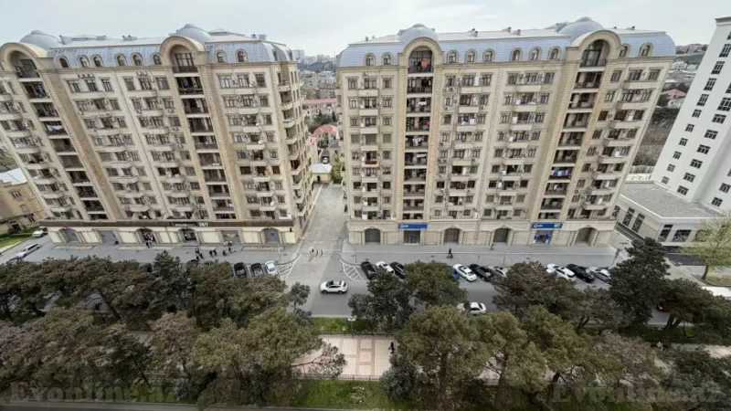3 otaqlı Mənzil 105 m² Sabunçu r. Satılır