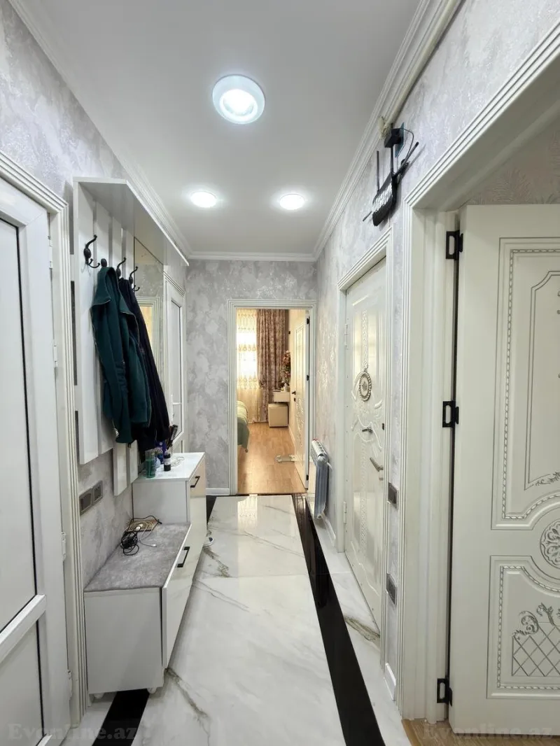 3 otaqlı Mənzil 60 m² Həzi Aslanov m. Satılır