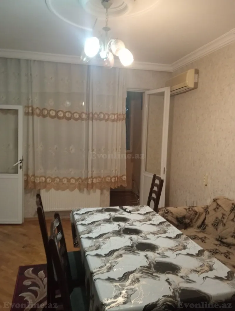 3 otaqlı Mənzil 80 m² 5-ci mikrorayon Kirayə verilir