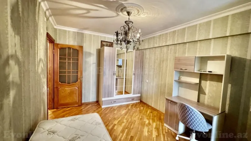 Satılır 3 otaqlı Mənzil Köhnə tikili 100 m² Gənclik m. - şəkil 15