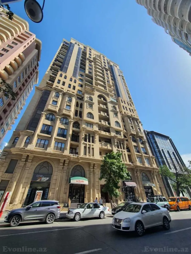 Kirayə verilir 4 otaqlı Mənzil Yeni tikili 192 m² 28 May m. - şəkil 2