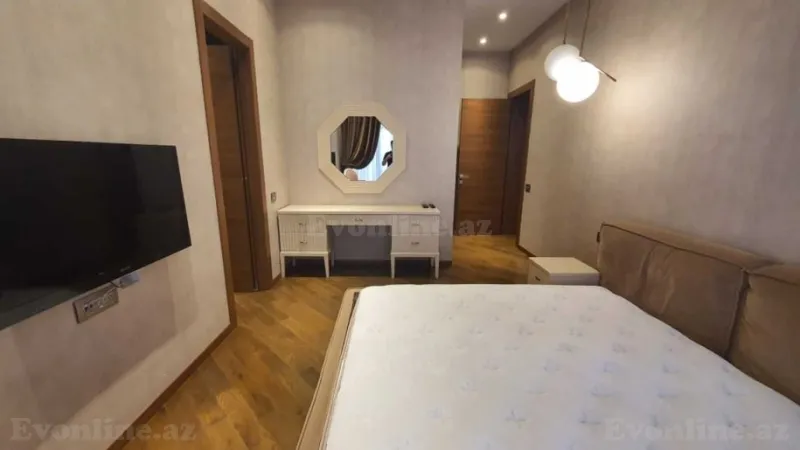 Kirayə verilir 4 otaqlı Mənzil Yeni tikili 192 m² 28 May m. - şəkil 5