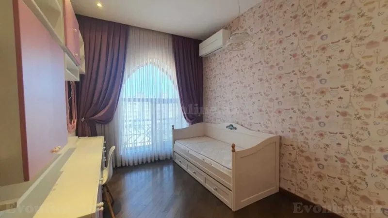 Kirayə verilir 4 otaqlı Mənzil Yeni tikili 192 m² 28 May m. - şəkil 6